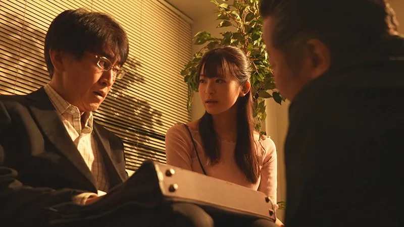 Người chồng vay nợ anh em xã hội, người vợ phải bán thân để trả nợ