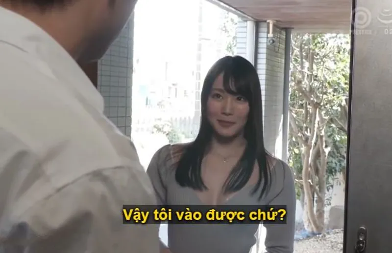 Anh chàng giàu có gần đó bị em gái xinh đẹp hàng xóm, mới lấy chồng và dọn về, dụ dỗ quan hệ.